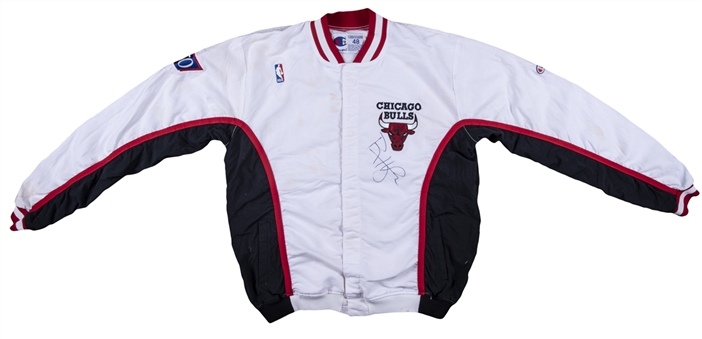 1996-97 Ron Harper Game Worn & Signed Chicago Bulls Warm Up Jacket (JSA)